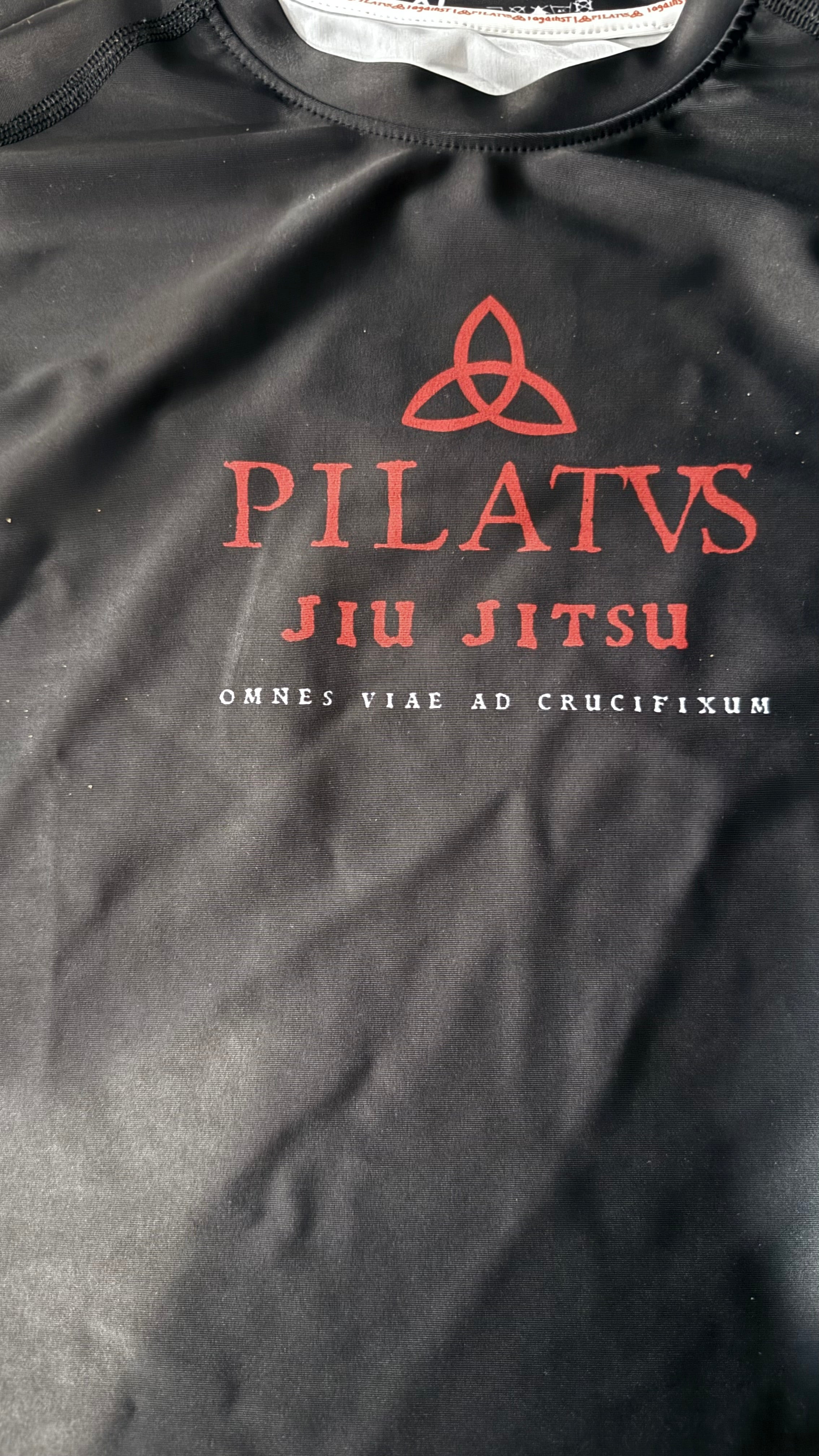 PILATUS LONG SLEEVE RASHGUARD